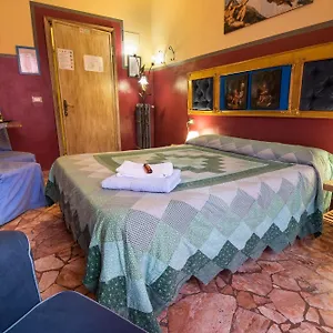 Fortezza Fiorentina Bed and breakfast